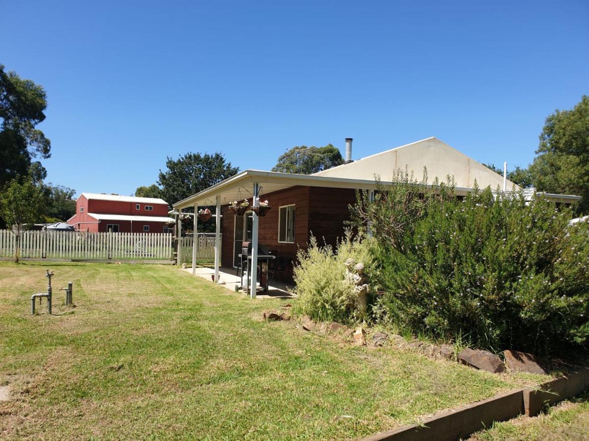Dixons Creek Dixiglen Farm B&B 외부 사진