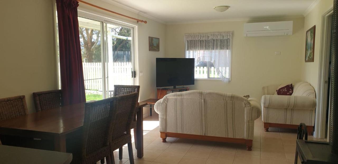 Dixons Creek Dixiglen Farm B&B 외부 사진