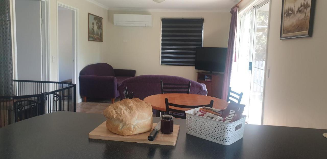 Dixons Creek Dixiglen Farm B&B 외부 사진
