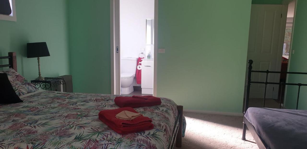 Dixons Creek Dixiglen Farm B&B 외부 사진
